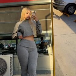 Doyumsuz Escort Selma erkeğini arıyor